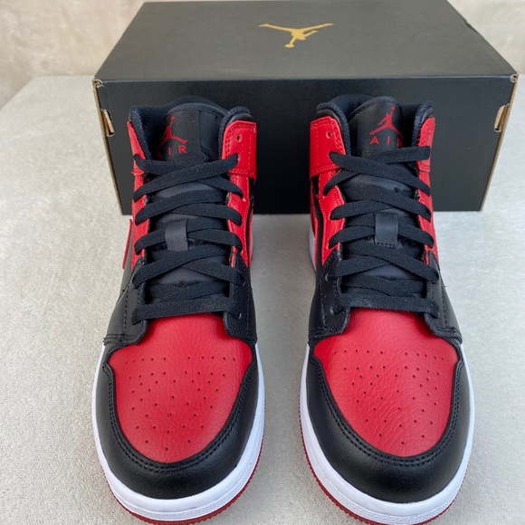 Nike Air Jordan 1 Mid “Banned” Black Gym Red White - Picture 2 of 6
